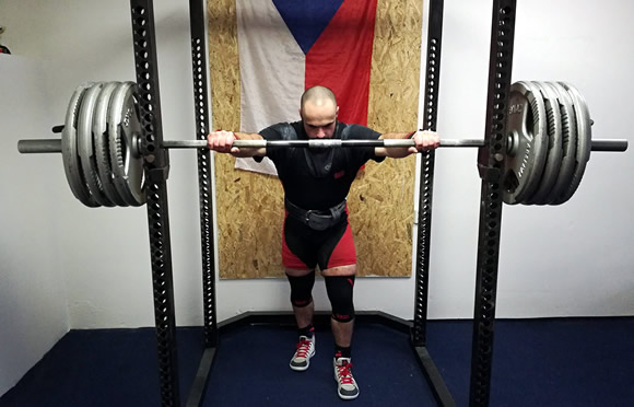 Interview: Jak zatáhnout 285 kg na deadlift při váze 83 kg? 